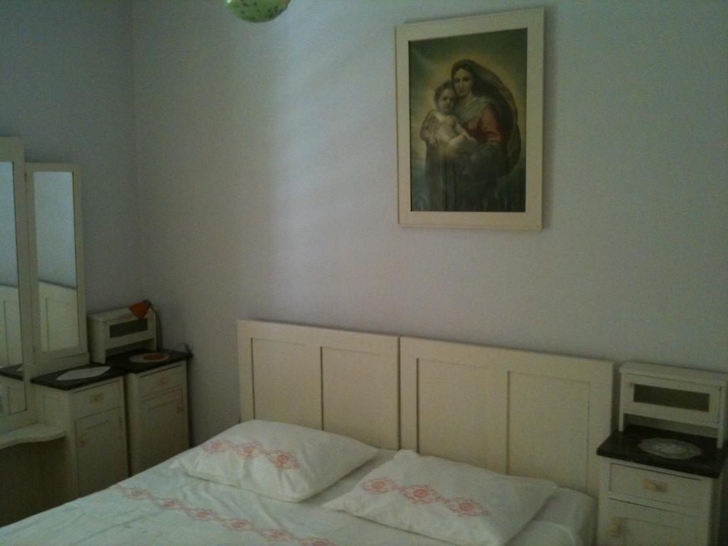Hostel Guesthouse Mira Omis Ruang foto