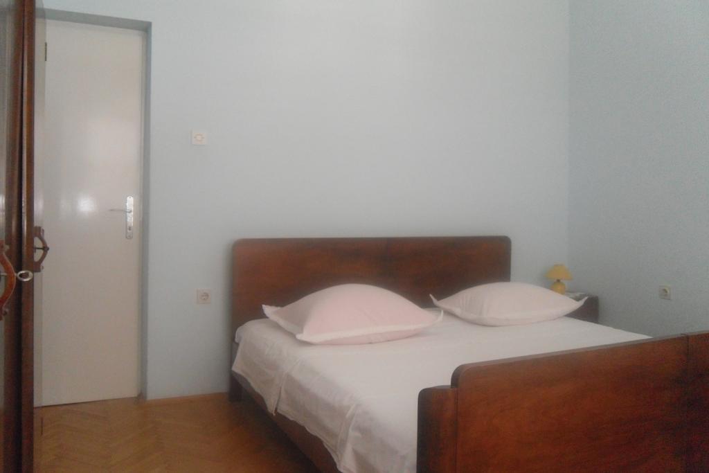 Hostel Guesthouse Mira Omis Ruang foto